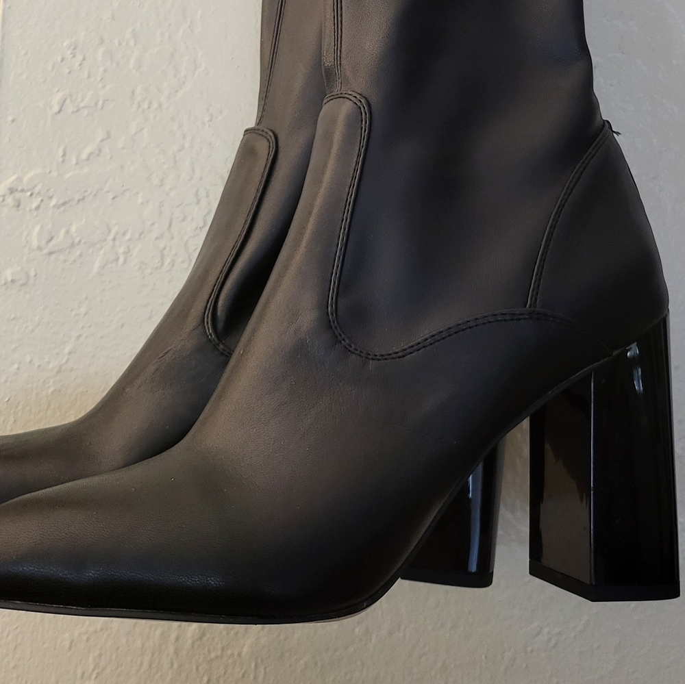 Franco Sarto Leather Boots. New with out tags.